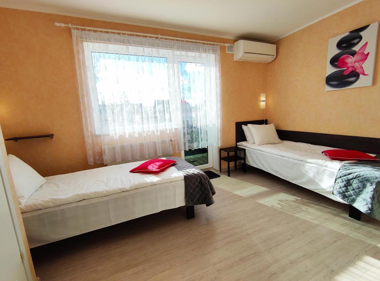 Aisa Guesthouse Parnu Bagian luar foto