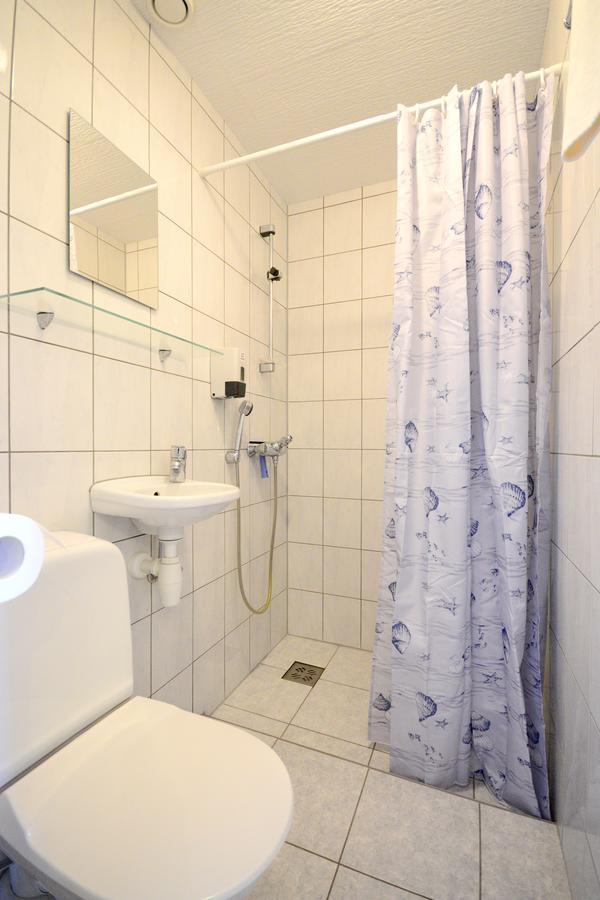 Aisa Guesthouse Parnu Bagian luar foto